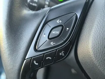 Photo 17 Toyota C-HR 1.8 Hybride 122 Dynamic