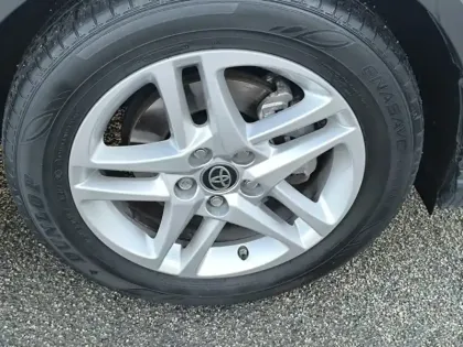 Photo 11 Toyota C-HR 1.8 Hybride 122 Dynamic