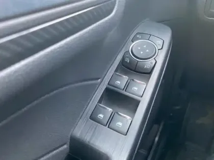 Photo 19 Ford Kuga 2.5 Duratec 180ch Hybrid FlexiFuel ST-Line X Powershift