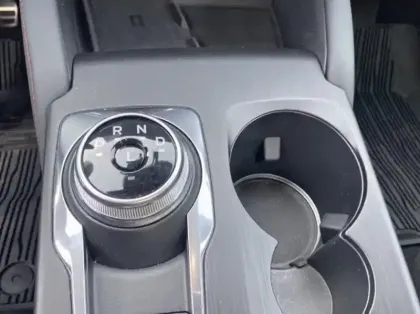 Photo 21 Ford Kuga 2.5 Duratec 180ch Hybrid FlexiFuel ST-Line X Powershift