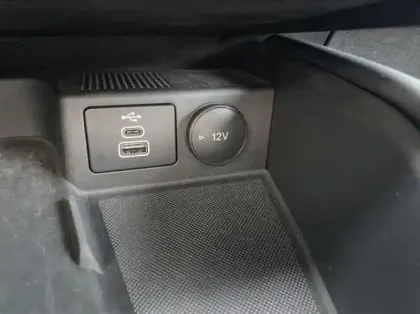 Photo 10 Ford Kuga 2.5 Duratec 180ch Hybrid FlexiFuel ST-Line X Powershift