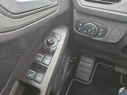 Photo 28 Ford Focus Gén. IV Ph2 Titanium X Business 5