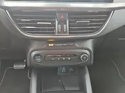 Photo 27 Ford Focus Gén. IV Ph2 Titanium X Business 5