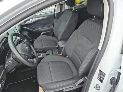 Photo 32 Ford Focus Gén. IV Ph2 Titanium X Business 5