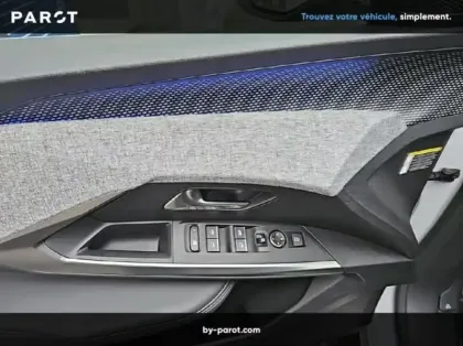 Photo 5 Peugeot 3008 Electrique 210ch Batterie 73 kWh GT