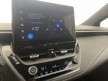 Photo 12 Toyota Corolla Hybride 140h Design