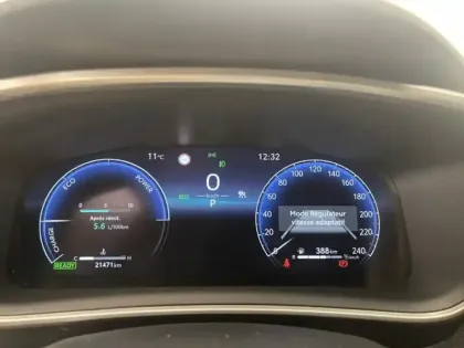 Photo 24 Toyota Corolla Hybride 140h Design