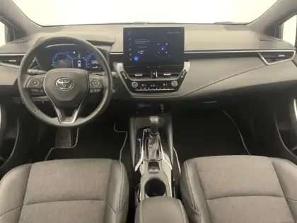 Photo 10 Toyota Corolla Hybride 140h Design