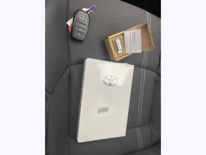 Photo 14 Toyota Yaris Hybride 1.5 HYBRID 130H PREMIERE