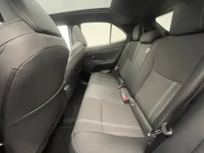 Photo 21 Toyota Yaris Hybride 1.5 HYBRID 130H PREMIERE