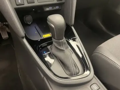 Photo 15 Toyota Yaris Hybride 1.5 HYBRID 130H PREMIERE