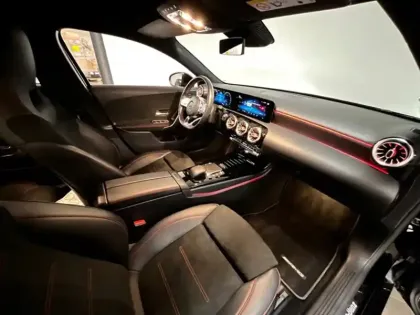 Photo 6 Mercedes Classe A 250 e AMG Line