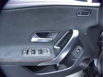 Photo 12 Mercedes CLA 250 e Hybrid EQ AMG Line