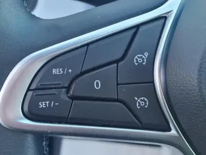 Photo 5 Renault Clio V Limited E-Tech hybride 145