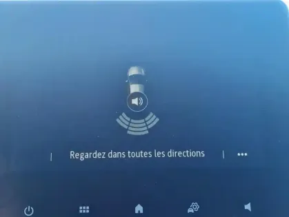 Photo 13 Renault Clio V Limited E-Tech hybride 145