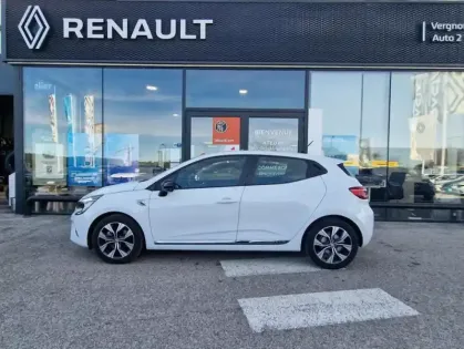 Photo 18 Renault Clio V Limited E-Tech hybride 145