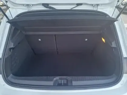 Photo 16 Renault Clio V Limited E-Tech hybride 145