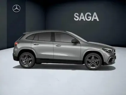 Photo 15 Mercedes GLA 200 d 4MATIC AMG Line