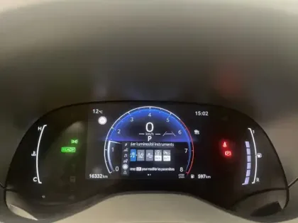 Photo 25 Toyota Yaris Hybride 116h Design