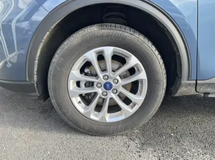 Photo 13 Ford Kuga 2.5 Duratec 190ch FHEV E85 Titanium BVA