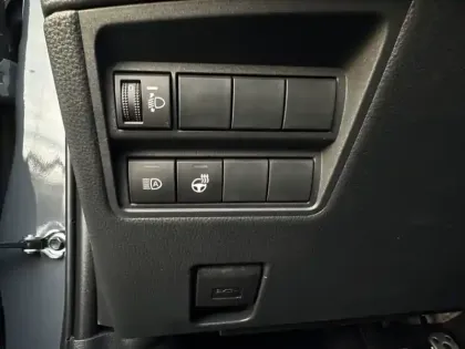 Photo 17 Toyota Yaris Hybride 130h GR SPORT HATCHBACK 5P