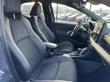 Photo 14 Toyota Yaris Hybride 130h GR SPORT HATCHBACK 5P