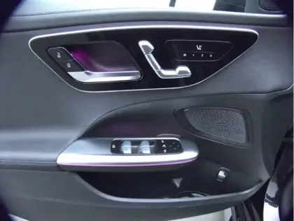 Photo 12 Mercedes Classe C Berline 220 d AMG Line