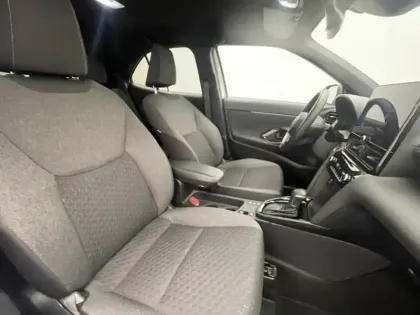 Photo 20 Toyota Yaris Hybride 1.5 130H DESIGN PACK CARGO