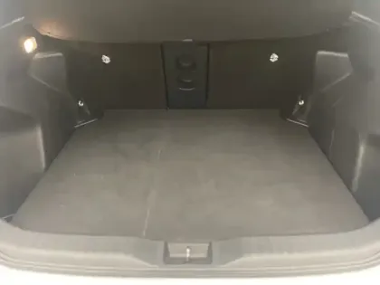 Photo 9 Toyota Yaris Hybride 1.5 130H DESIGN PACK CARGO