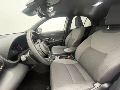 Photo 17 Toyota Yaris Hybride 1.5 130H DESIGN PACK CARGO