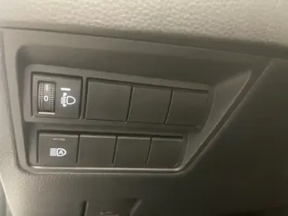 Photo 24 Toyota Yaris Hybride 1.5 130H DESIGN PACK CARGO