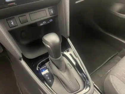 Photo 25 Toyota Yaris Hybride 1.5 130H DESIGN PACK CARGO