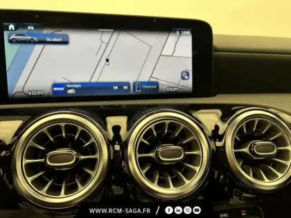 Photo 9 Mercedes Classe A 200 d AMG Line