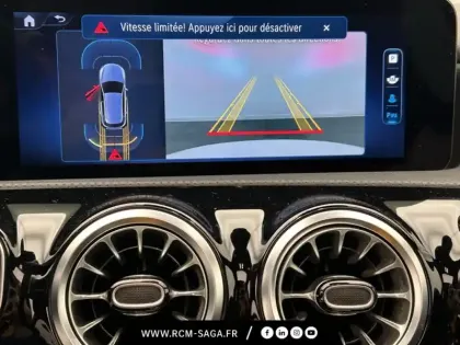 Photo 10 Mercedes Classe A 200 d AMG Line