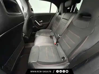 Photo 12 Mercedes Classe A 200 d AMG Line