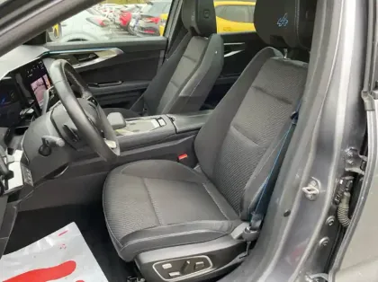 Photo 9 Renault Austral 1.2 E-Tech full hybrid 200ch Iconic esprit Alpine- 24