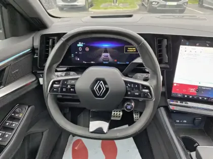 Photo 6 Renault Austral 1.2 E-Tech full hybrid 200ch Iconic esprit Alpine- 24