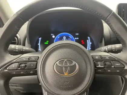 Photo 13 Toyota Yaris Hybride 1.5 116H DYNAMIC