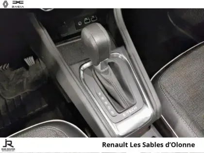 Photo 5 Renault Captur  1.6 E-Tech hybride 145ch Techno