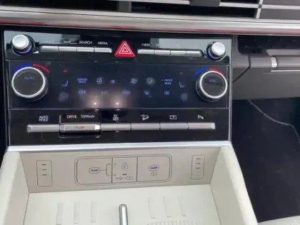 Photo 14 Hyundai Santa Fe  1.6 T-GDI 253ch PHEV Executive HTRAC