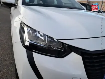 Photo 12 Peugeot 208  Affaire 1.5 BlueHDi 100 Premium