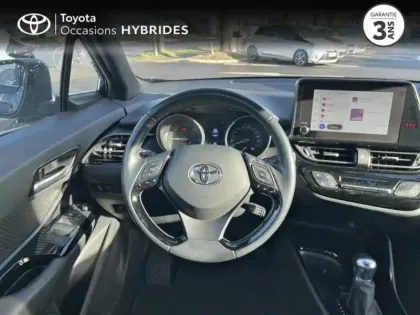 Photo 8 Toyota C-HR  1.8 Hybride 122ch Design Ultimate E-CVT