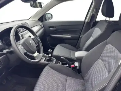 Photo 6 Suzuki Vitara  1.4 Boosterjet Hybrid 110ch Privilège MY25