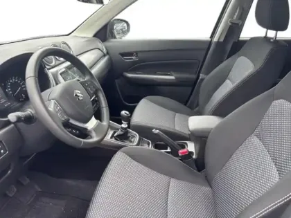 Photo 21 Suzuki Vitara  1.4 Boosterjet Hybrid 110ch Privilège MY25