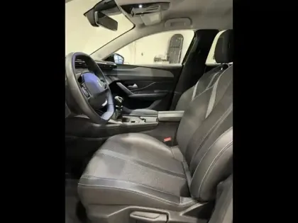 Photo 9 Peugeot 308  1.2 PureTech 130ch S&S Allure Pack