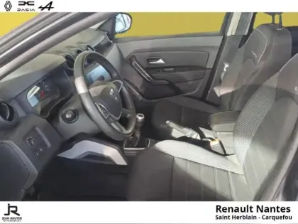 Photo 12 Dacia Duster  1.0 ECO-G 100ch Journey 4x2