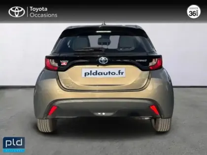 Photo 6 Toyota Yaris  116h France 5p