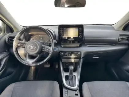 Photo 10 Toyota Yaris  116h France 5p