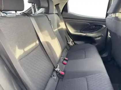 Photo 9 Toyota Yaris  116h France 5p