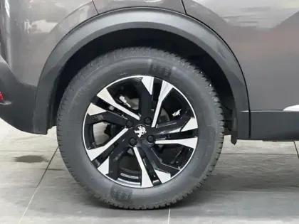 Photo 10 Peugeot 2008  1.2 PureTech 130ch S&S Allure Pack EAT8